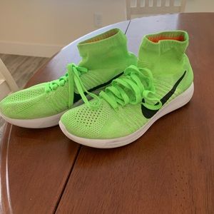 Women’s Nike LunarEpic FlyKnit